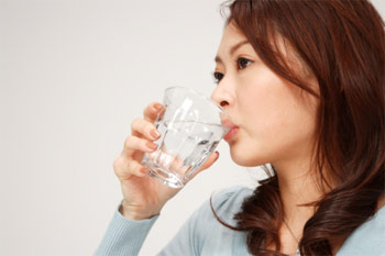 Bí quyết xóa tan bọng mỡ mắt đơn giản không ngờ2