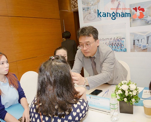 kinh nghiệm cắt bọng mỡ mắt 111